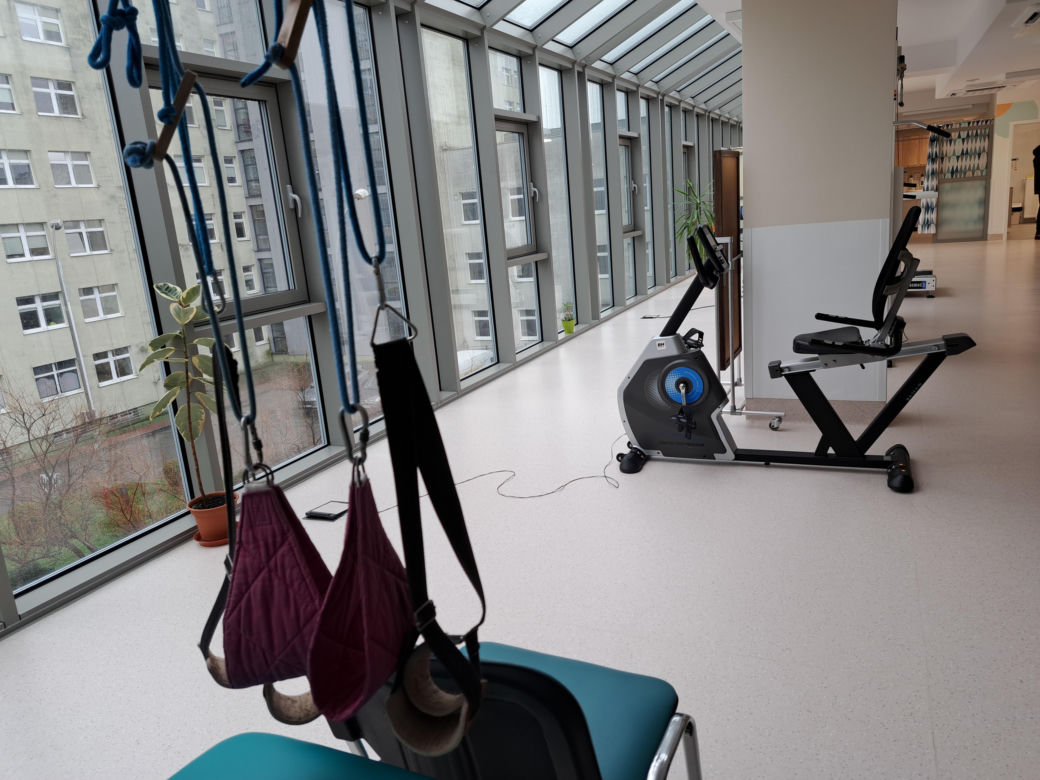 Remont Ośrodka Rehabilitacji i pokaz użycia egzoszkieletu - Szpital im. św. Łukasza w Tarnowie