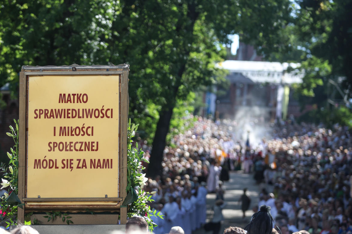 Pielgrzymka kobiet do Piekar. Przyszły tysiące pielgrzymów