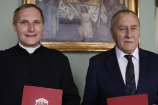 Historyczna decyzja kardynała Rysia. To on przejmie finanse archidiecezji