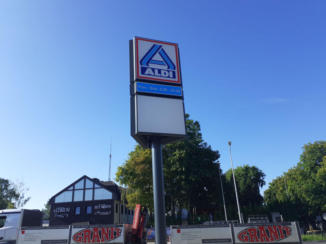 Budowa sklepu Aldi w Starachowicach na finiszu
