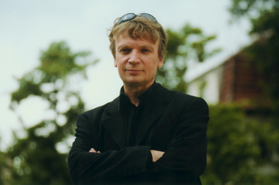 Grzegorz Ciechowski miał tylko grac na klawiszach. Tak Republika debiutowała na scenie