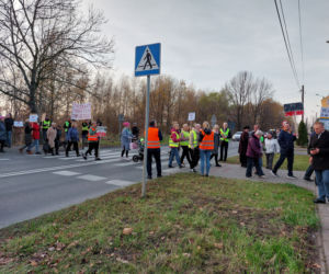 Protest mieszkańców Kostuchny przeciwko budowie wieżowców