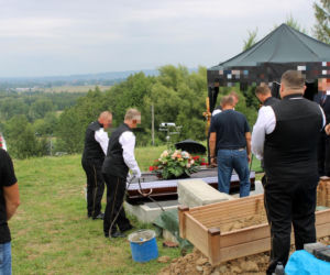 Drugi pogrzeb - Siedliska