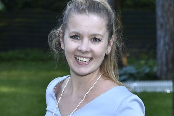 anna powierza