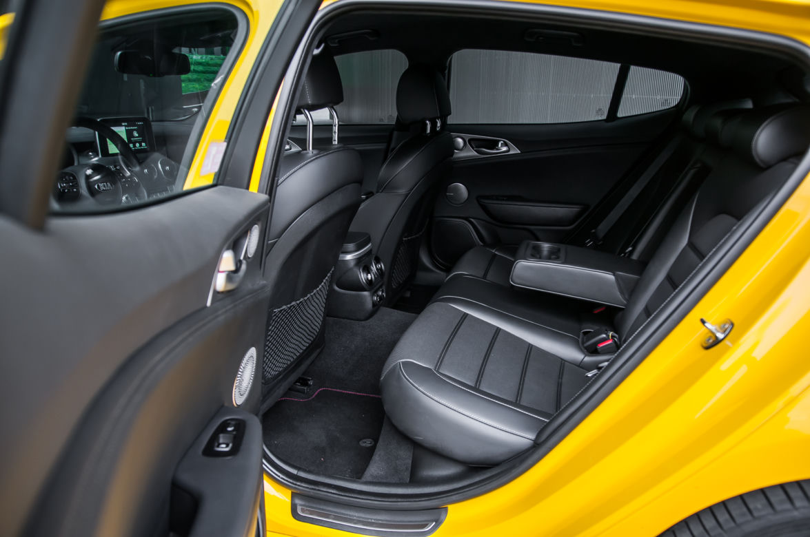 Kia Stinger GT 3.3 V6 T-GDI 366 KM 8AT AWD