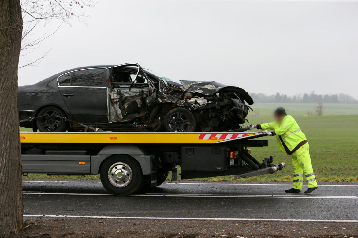 Wypadek obok Świebodzina. W samochodzie osobowym jechało 9 osób