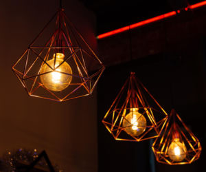 Miedź to wybór dla osób ceniących autentyczność, ekologię i ponadczasową elegancję