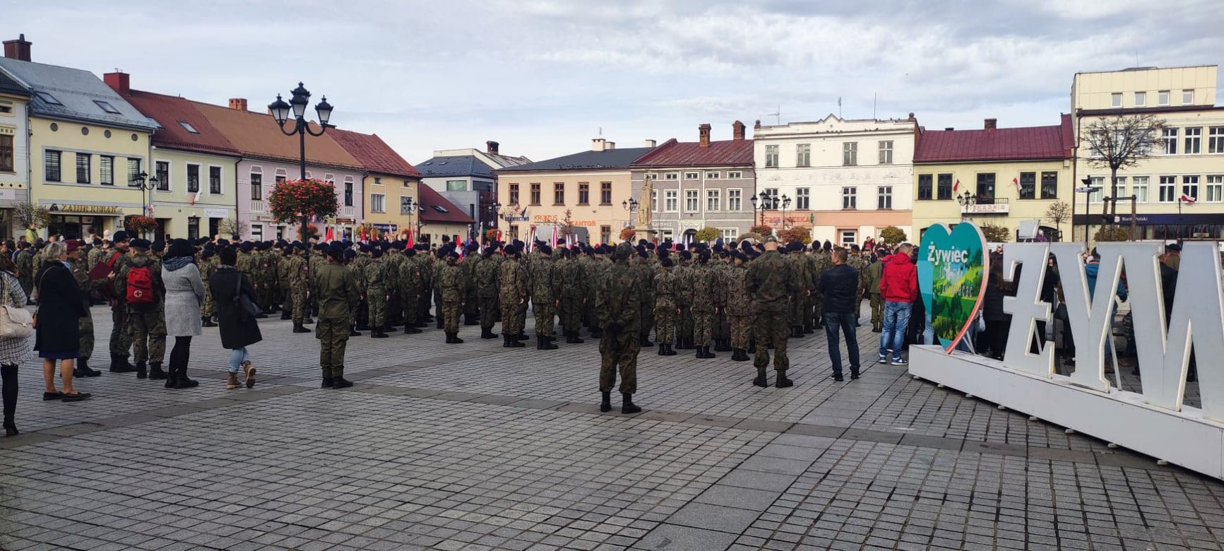 Święto Niepodległości w Żywcu: Obchody 104. rocznicy odzyskania przez Polskę niepodległości