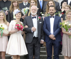 Blondynka 5 sezon. Jasiuna (Izabela Dąbrowska), doktor Fus (Krzysztof Gosztyła), Sylwia (Natalia Rybicka), Marcin (Michał Lesień), Jagna (Magdalena Schejbal)