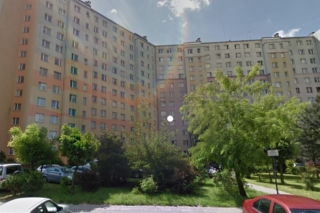 Sprzedają mieszkania za grosze. Ofert coraz mniej