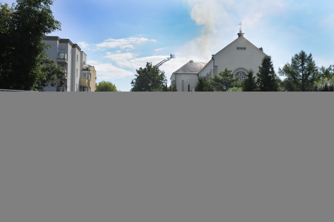 Pożar kościoła pod wezwaniem Chrystusa Króla na Targówku w Warszawie