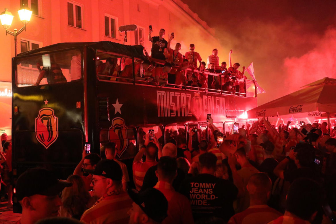 Tak Jagiellonia świętowała pierwsze w historii klubu mistrzostwo. Białystok zapłonął po tytule!