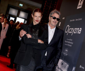 Ministra kultury zachwyciła elegancją na premierze filmu Ojczyzna