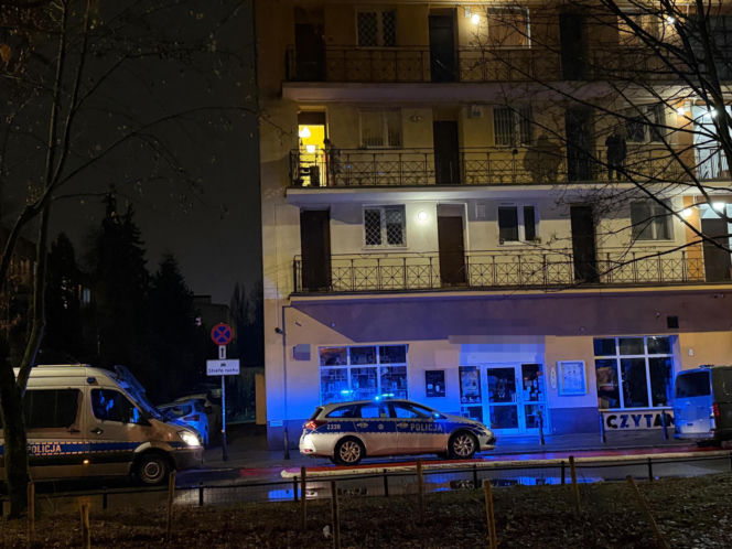 Nożownik na Mokotowie. Zaatakował w nocy