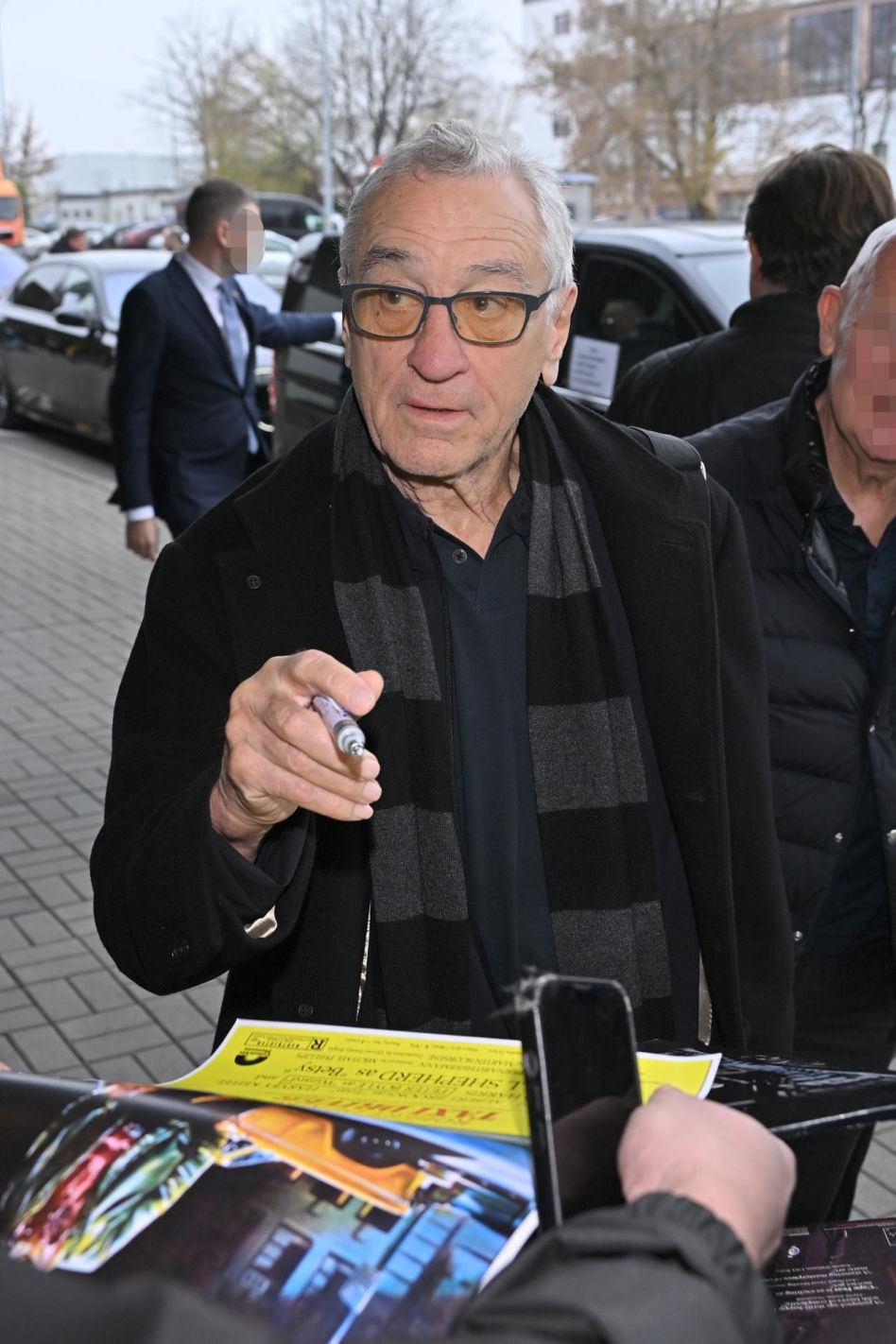 Robert De Niro już w Polsce. Aktor przyłapany na lotnisku w Warszawie