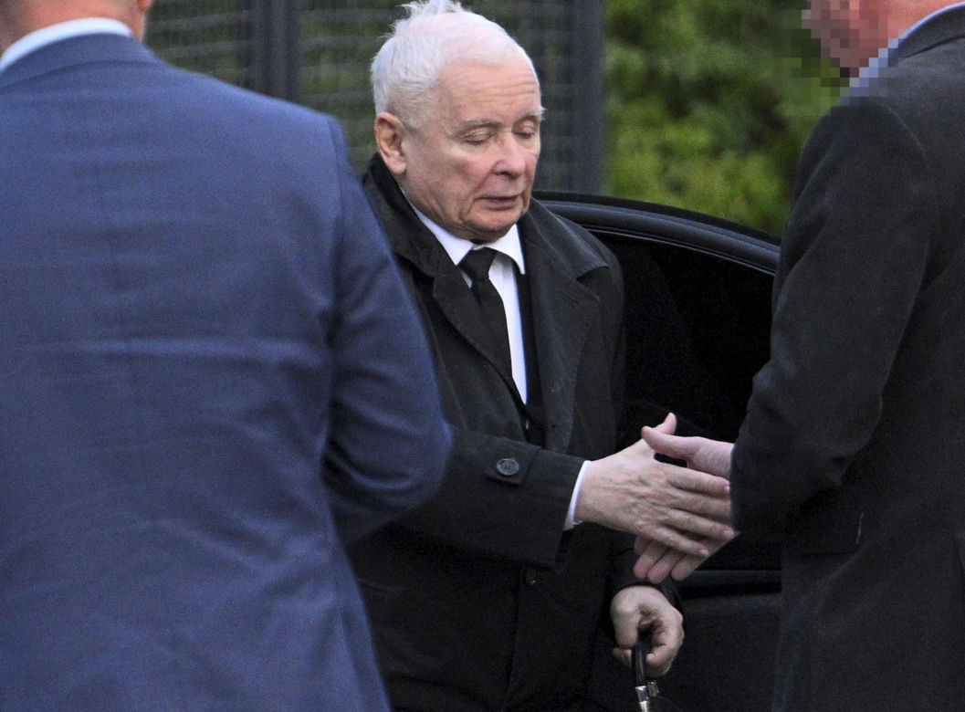 Jarosław Kaczyński w swoim domu na warszawskim Żoliborzu