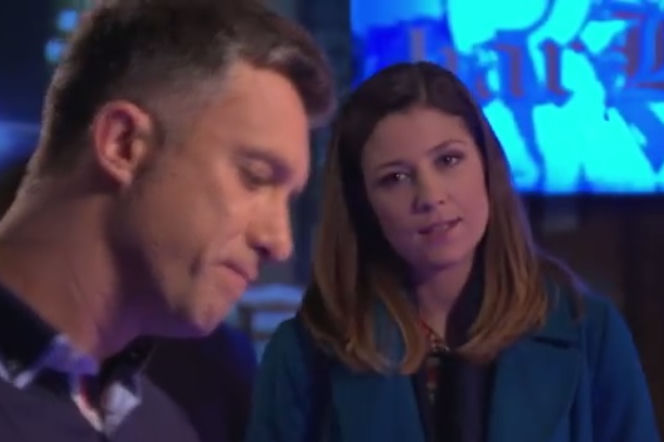 Pierwsza miłość odc. 2100. Artur (Łukasz Płoszajski), Kinga (Aleksandra Zienkiewicz)