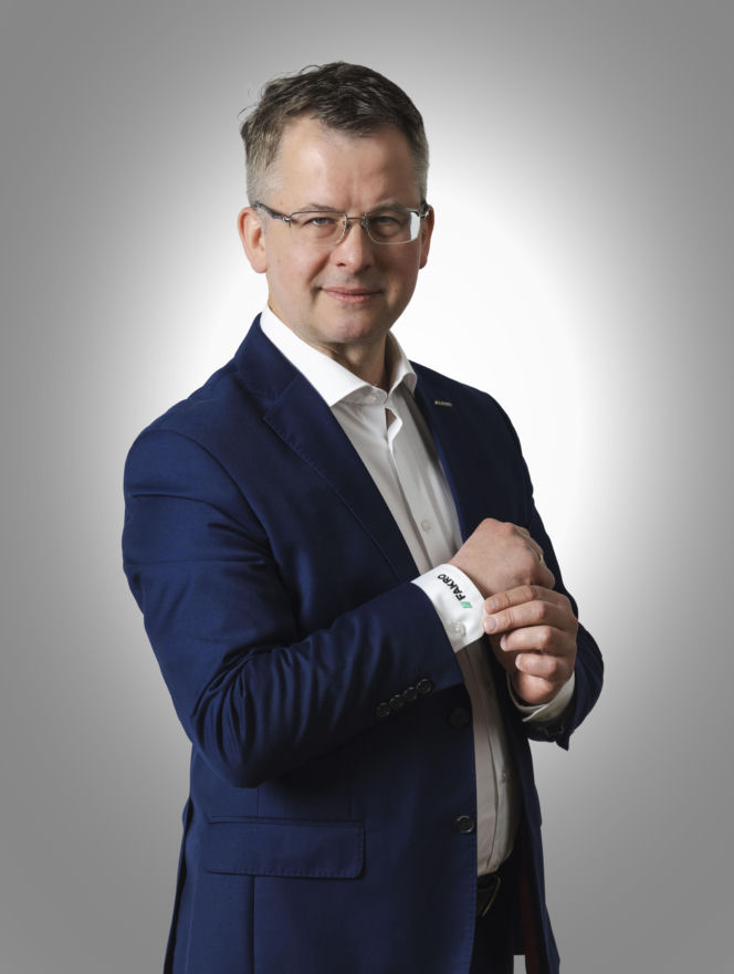 Aleksander Piszczek, Starszy Specjalista ds. Współpracy z Wykonawcami w Dziale Szkoleń FAKRO