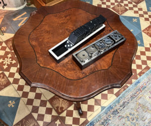 Co naprawdę dzieje się w zamku Zdrajców? Mamy zdjęcia zza kulis hitu TVN!