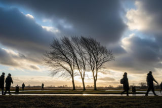 Poznań, 20.11.2025. Coś się kroi na niebie! Czy szykuje się zaskakujące załamanie?
