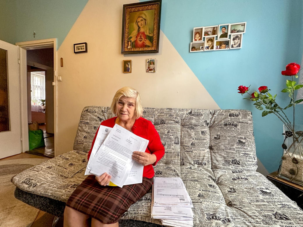 Pani Irena trafi na bruk?! 75-latka ma się wynieść z mieszkania komunalnego