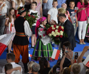 Wybory 2020. Duda gratuluje Trzaskowskiemu. Został wybuczany przez własny sztab