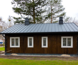 Domki fińskie na Polu Mokotowskim w Warszawie