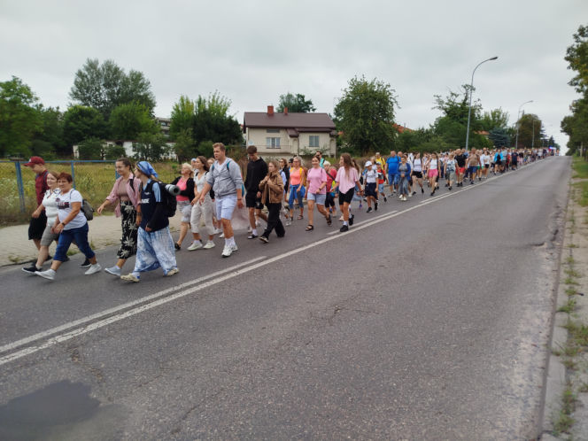 Siedleccy pielgrzymi są już w drodze na Jasną Górę. 46. pielgrzymka piesza z Siedlec do Częstochowy wyruszyła 2 sierpnia