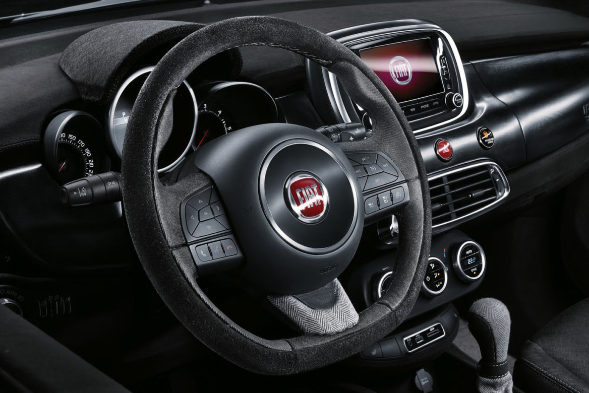 Fiat 500X Black Tie