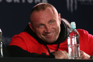 Mariusz Pudzianowski wróci do klatki? Zaskakująca propozycja walki na gołe pięści