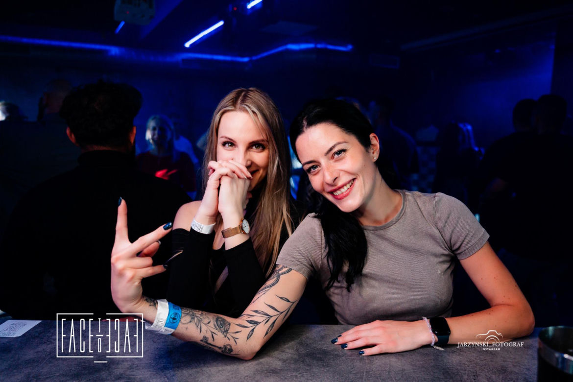 Face to Face w Rybniku. Urodziny szefa w stylu Retro Party