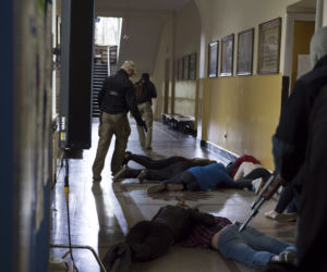 ZSE Vetterów zaatakowane przez terrorystów. Ekipa filmowa w szkole [GALERIA]