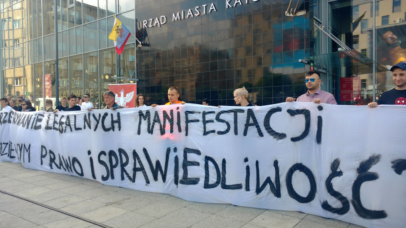 Katowice: Narodowcy demonstrowali w Katowicach! Domagają się m.in. dymisji Marcina Krupy [ZDJĘCIA, AUDIO]