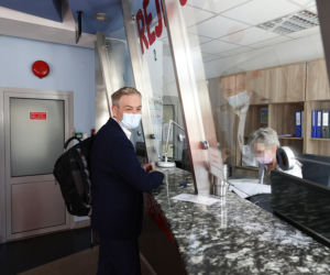 Robert Biedroń oddał osocze