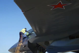 Nowa partia Su-57 w służbie. Rosja doskonali myśliwiec 5. generacji w oparciu o doświadczenia z Ukrainy
