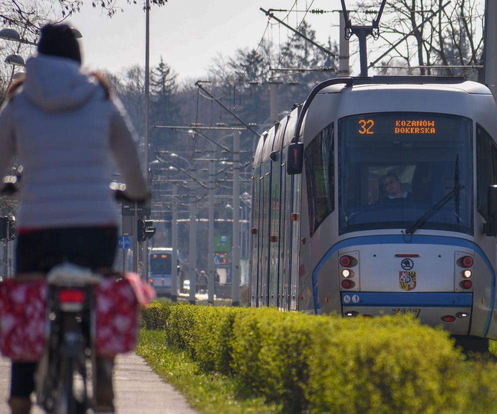 Wrocław: Więcej miejsca dla podróżnych w tramwajach i autobusach