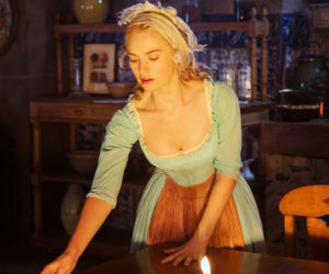 Lily James jako Kopciuszek