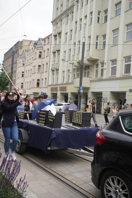 Studenci przejęli Poznań. Zobaczcie jak wyglądał Pochód Juwenaliowy 2024!