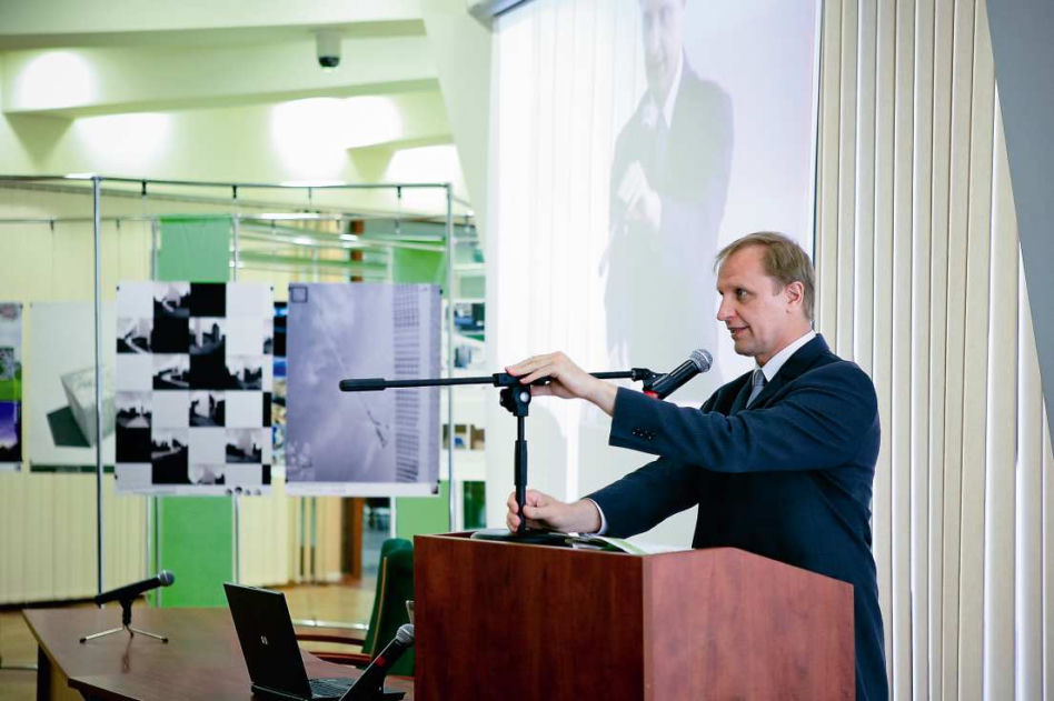 Wiceprezydent Łodzi Włodzimierz Tomaszewski. Oficjalne otwarcie Młodzi do Łodzi 2008 