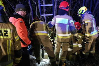 Dramatyczna akcja w Myślenicach. 7-latek wpadł do głębokiej studni