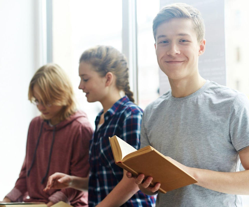 To najstarsza szkoła w Białymstoku. Ten budynek powstał jeszcze za czasów carskich