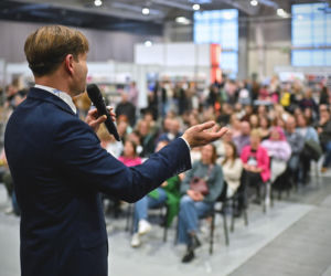 Lubelskie Targi Książki 2026. Pilipiuk, Grabowska, Kasdepke i darmowy piątek