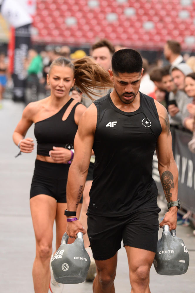 Anna Lewandowska z przystojnym Latynosem na zawodach Hyrox