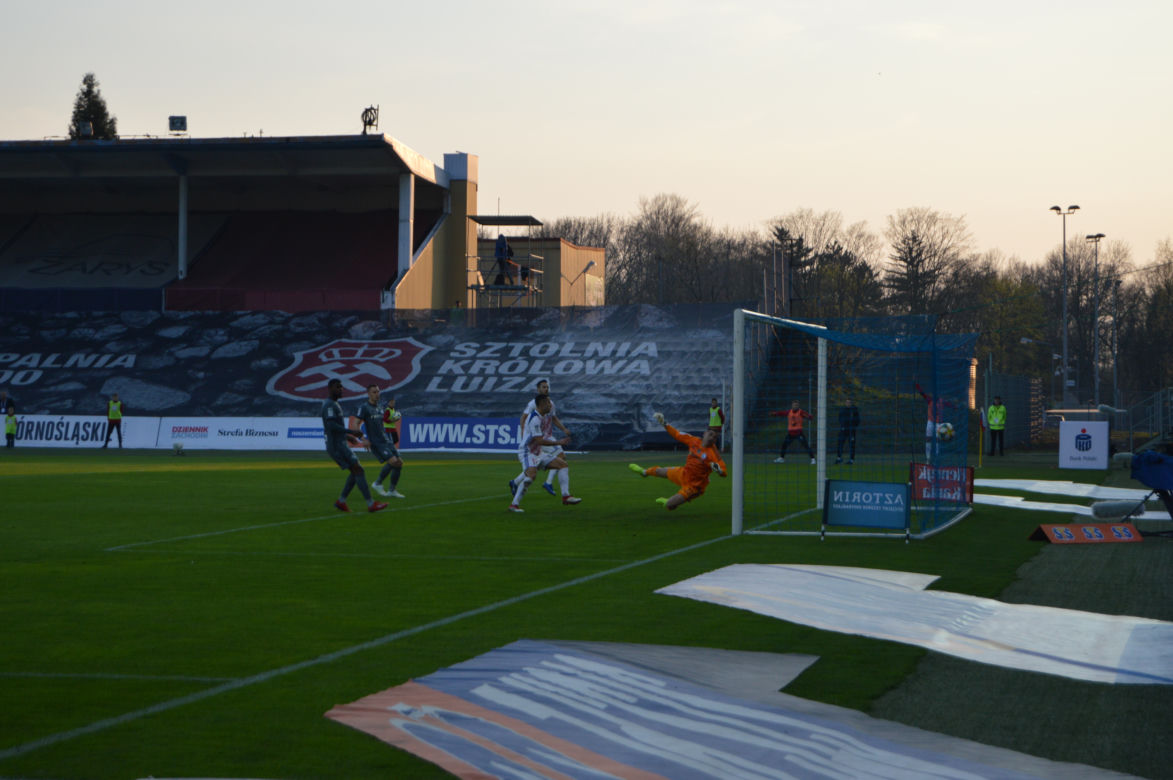 Górnik Zabrze - Legia Warszawa 1:2. Niewykorzystane sytuacje się mszczą [ZDJĘCIA KIBICÓW]
