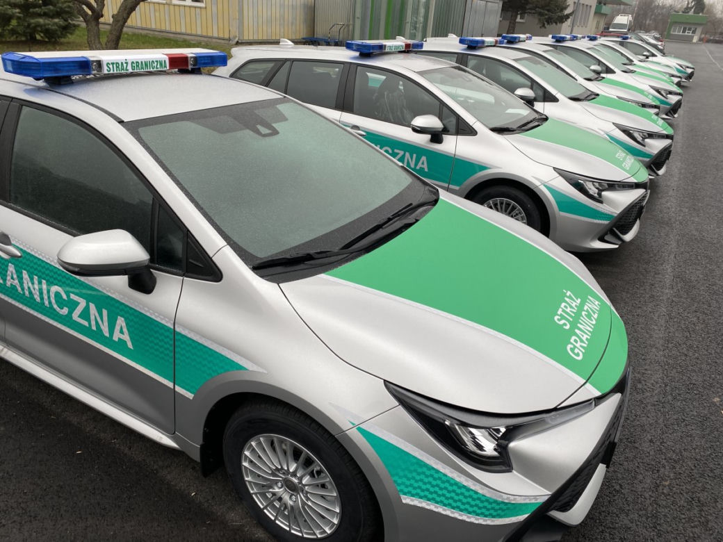 Nowe hybrydowe Toyoty Corolle dla Straży Granicznej