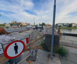 Jest opóźnienie w otwarciu mostu Dębnickiego! Powód? Brzydka pogoda