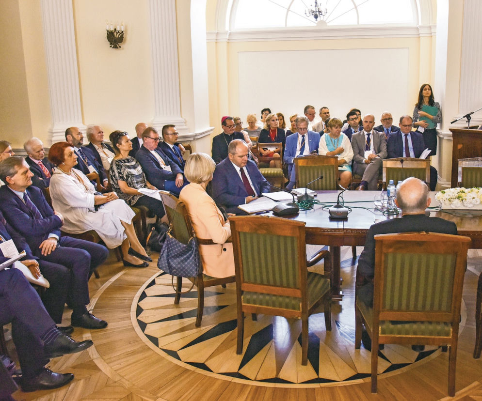 Zdrowie to prawdziwa racja stanu. Relacja z debaty „MEDYCZNA RACJA STANU – TEZY DLA ZDROWIA”