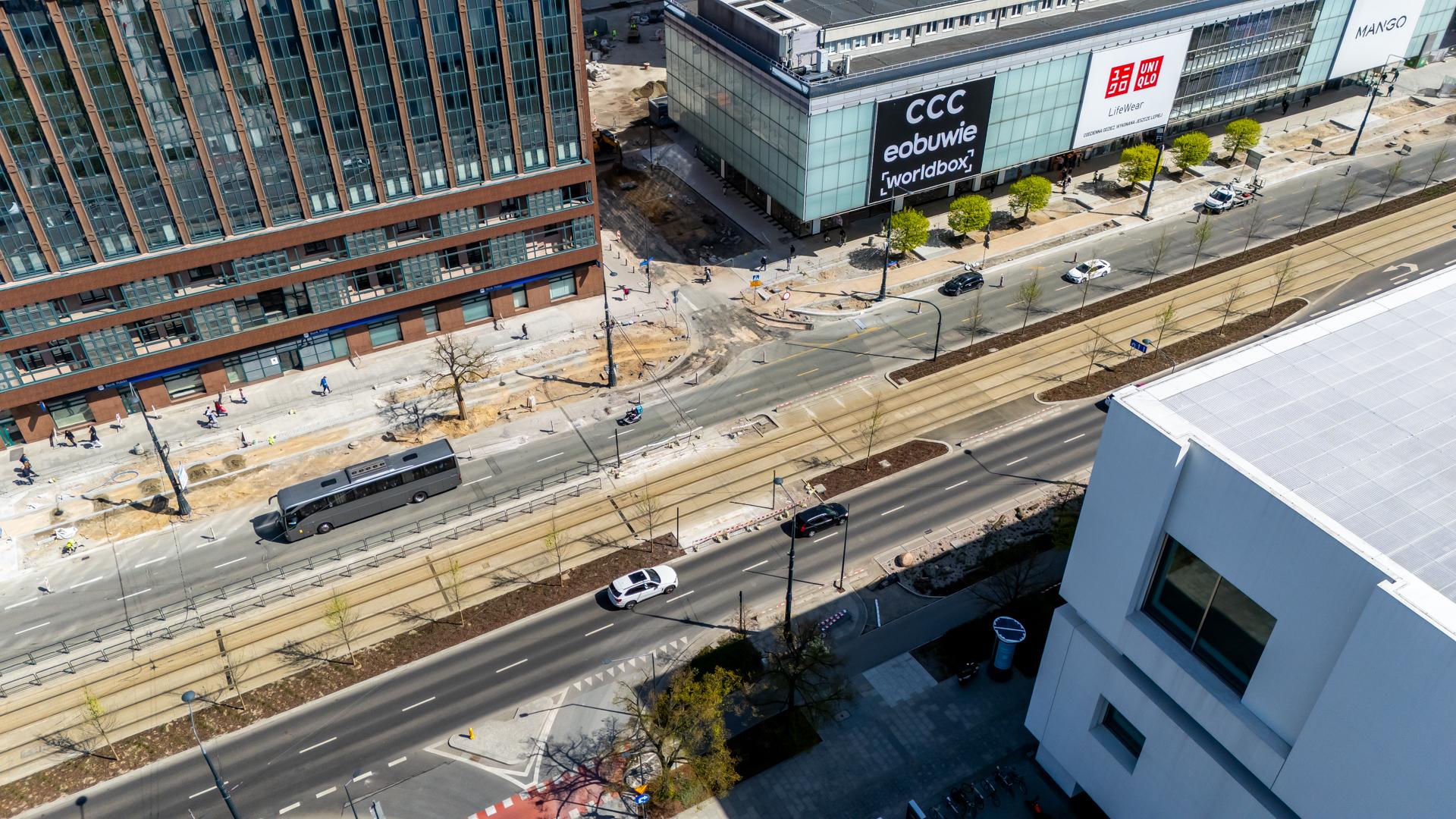 Budowa przejścia dla pieszych przez ul. Marszałkowską w Warszawie na wysokości ul. Sienkiewicza