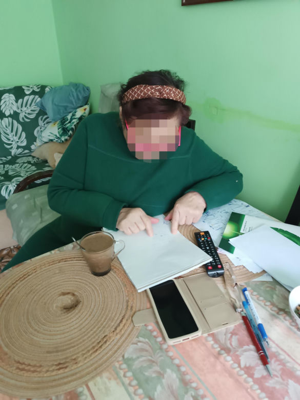 Chciała zarobić, a została bez środków do życia