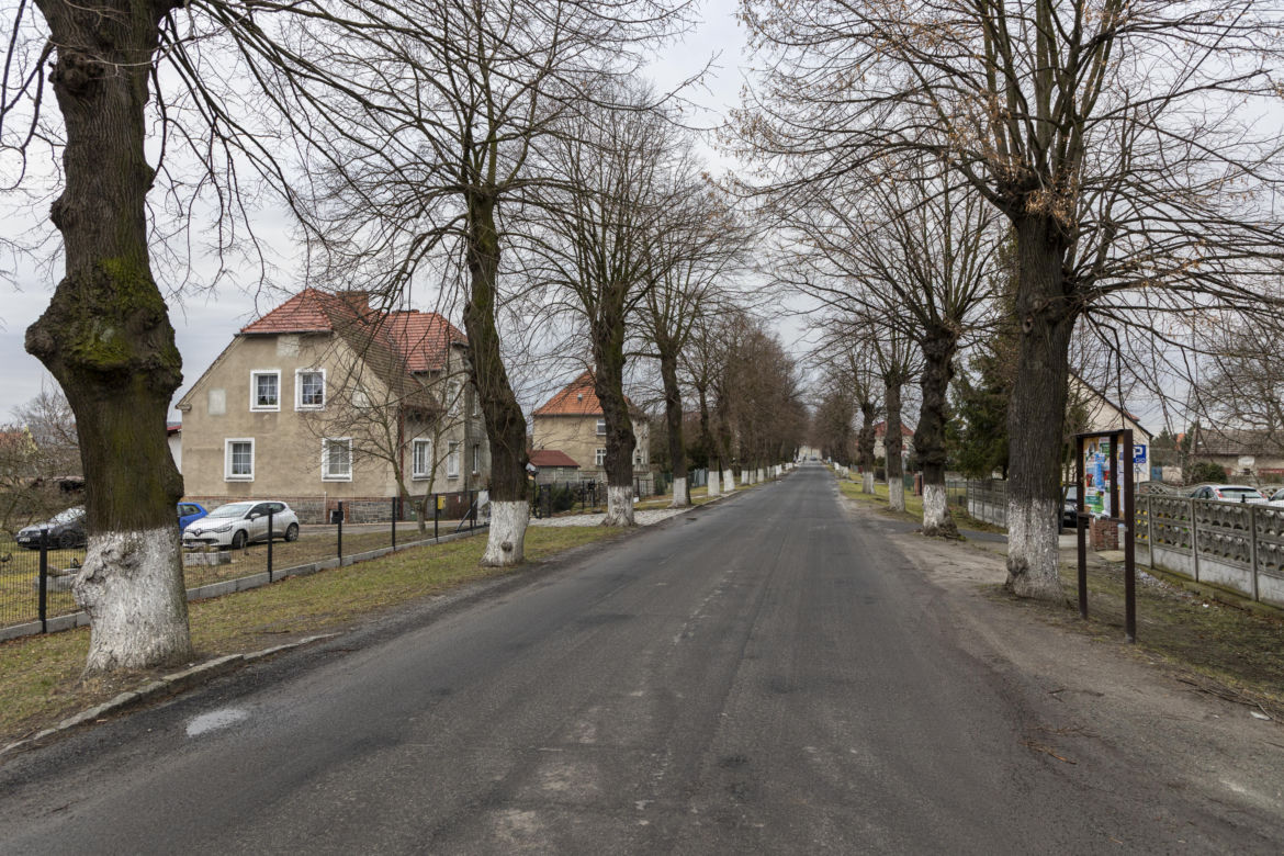 „Niepraktykujący” płaci podwójnie. Szokujący cennik na cmentarzu pod Wrocławiem